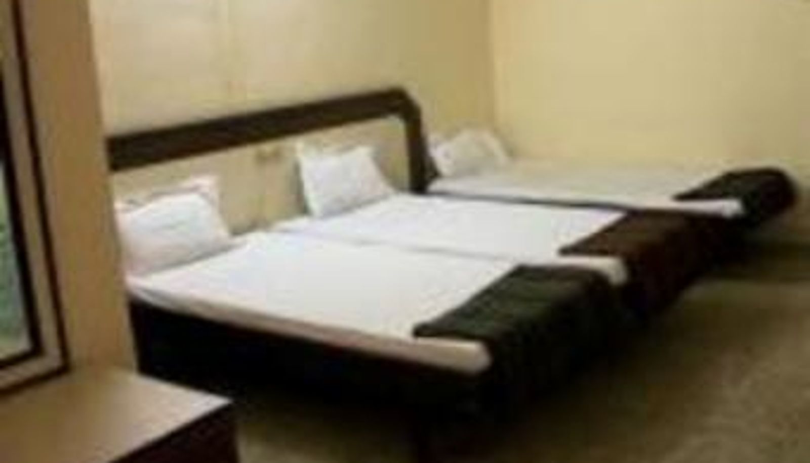 Informacje - Maya Deluxe-Hyderabad