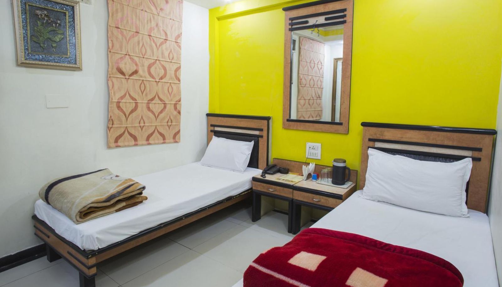 Standard room (double) - Hotel Sachdeva Excellency