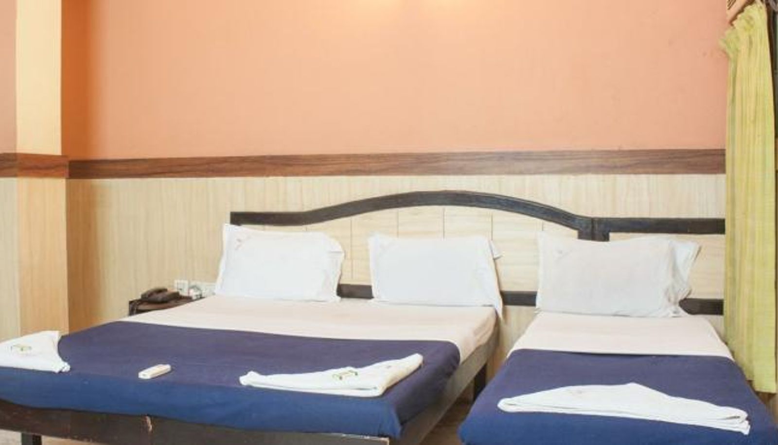 Chambre supérieure (simple) - Samudra Inn