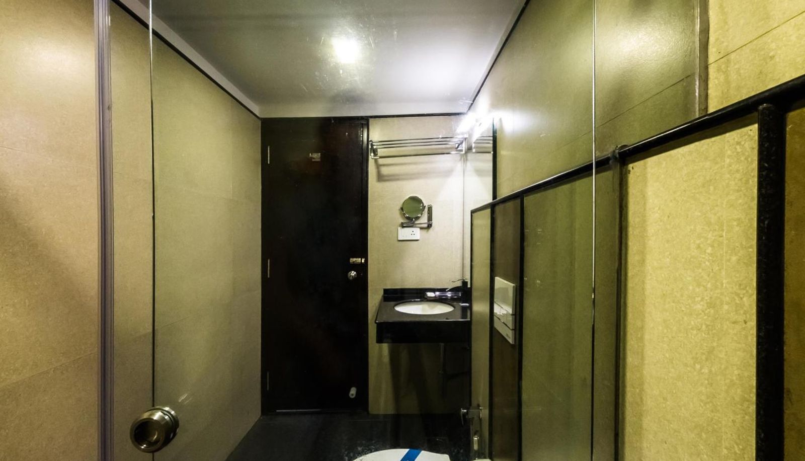 Info - Hotel Varaha Valley