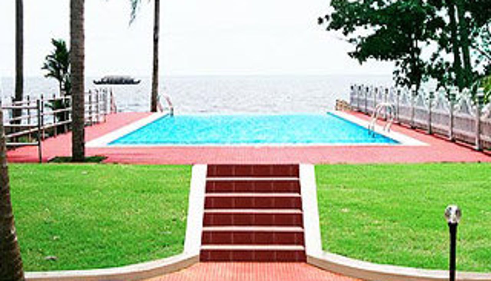 Pool - Paradise Resort