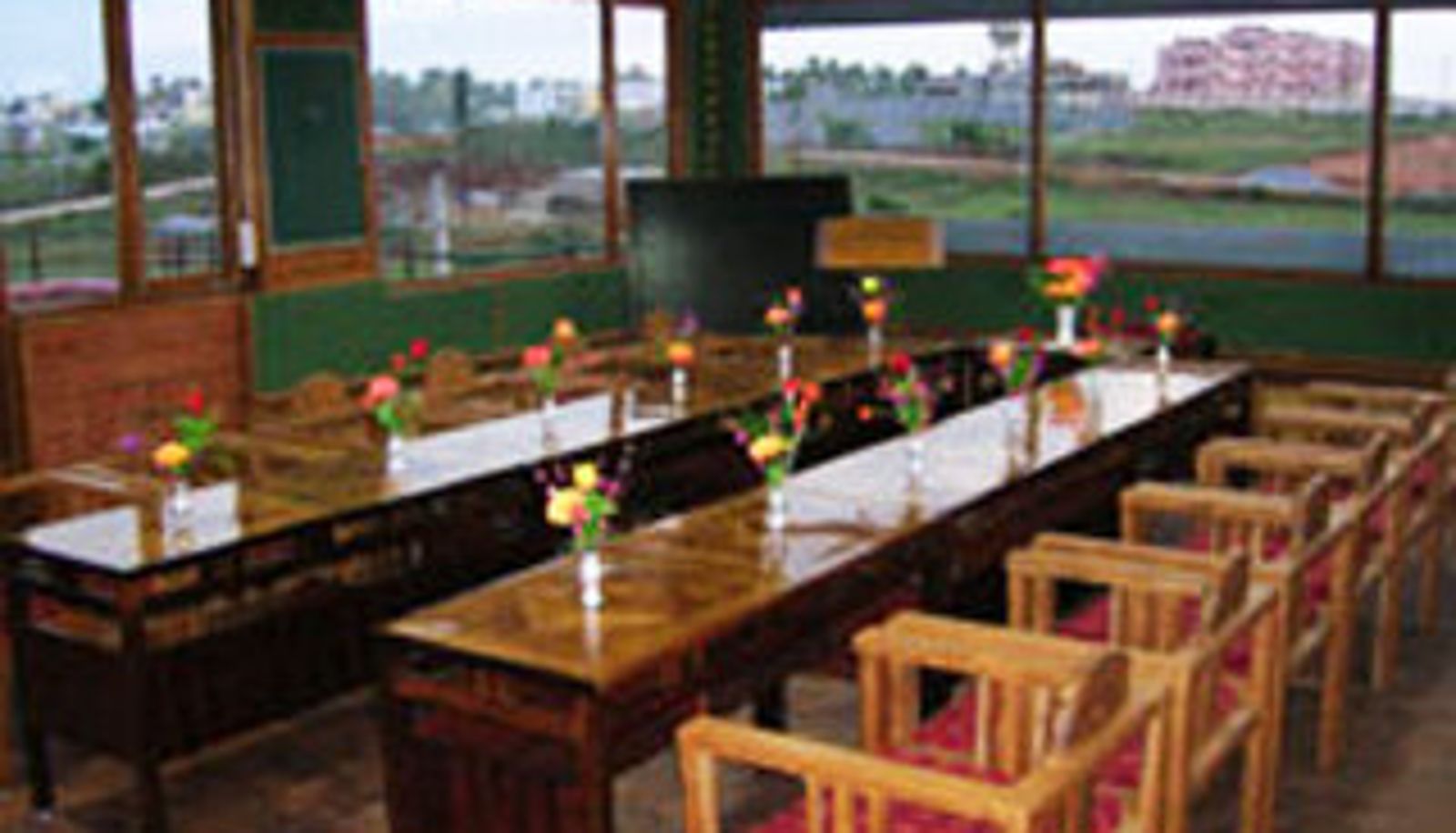 Frühstücksraum innerhalb des Restaurants - The Palmyrah Tenements