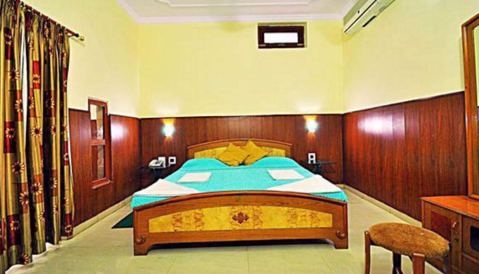 Info - Relax Inn & Zayka Restaurant Kathgodam - 32 kms from Nainital