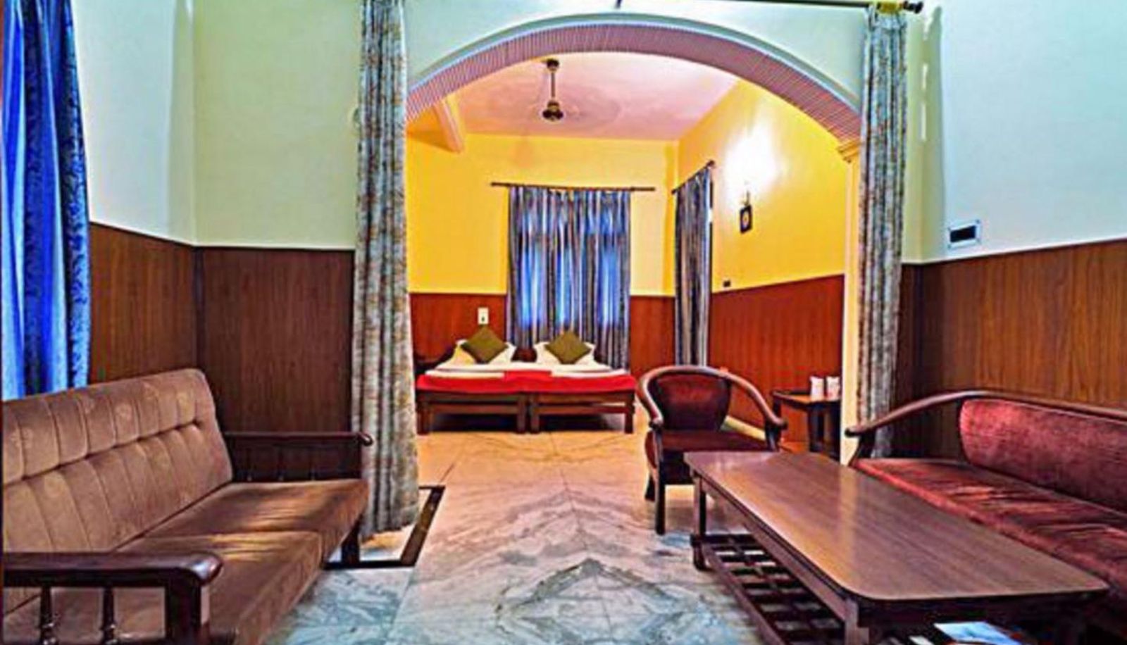 Info - Relax Inn & Zayka Restaurant Kathgodam - 32 kms from Nainital
