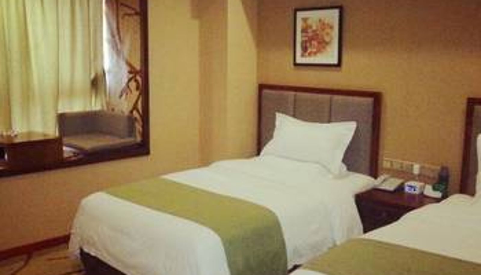 Camera - Tiandirenhe Chain Hotel