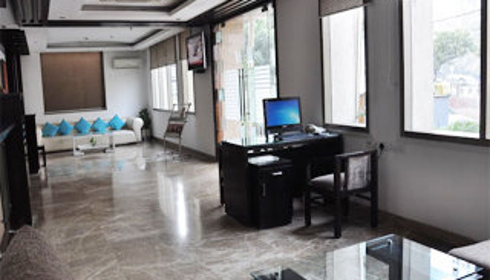 Lobby - Zip By Spree Hotel Blue Stone
