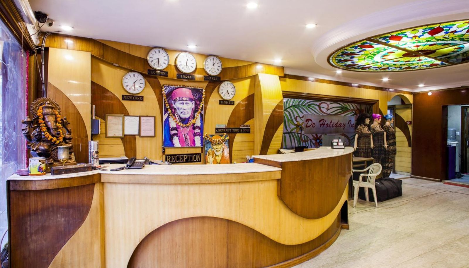 Informacje - Hotel De Holiday International @ New Delhi Station