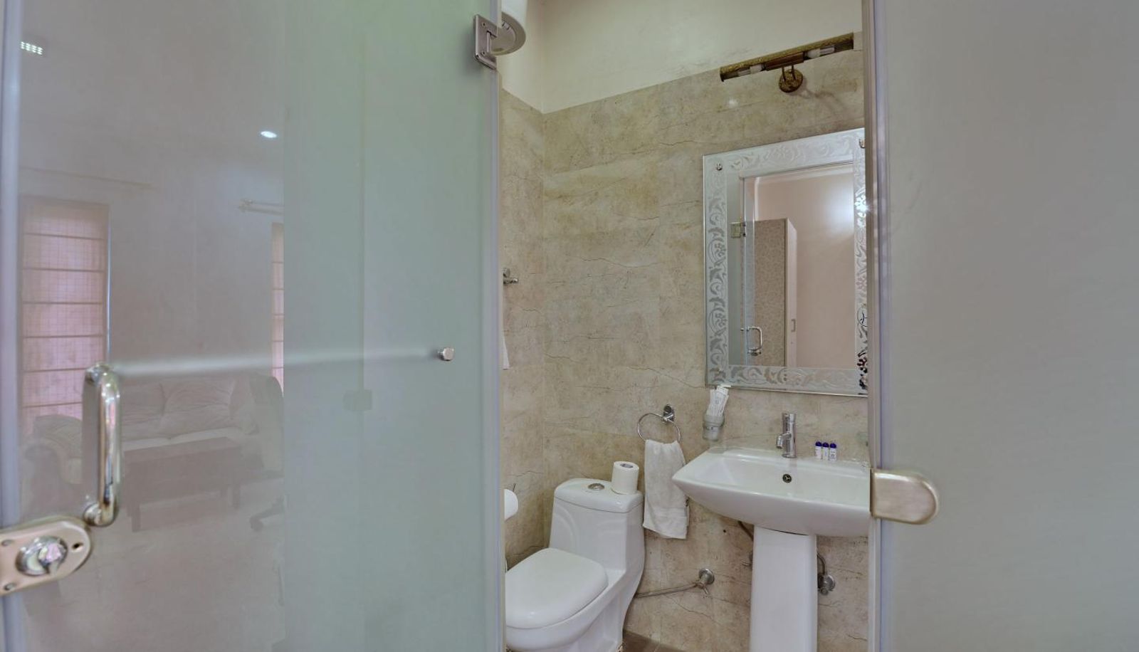 Info - Perch Arbor Suites