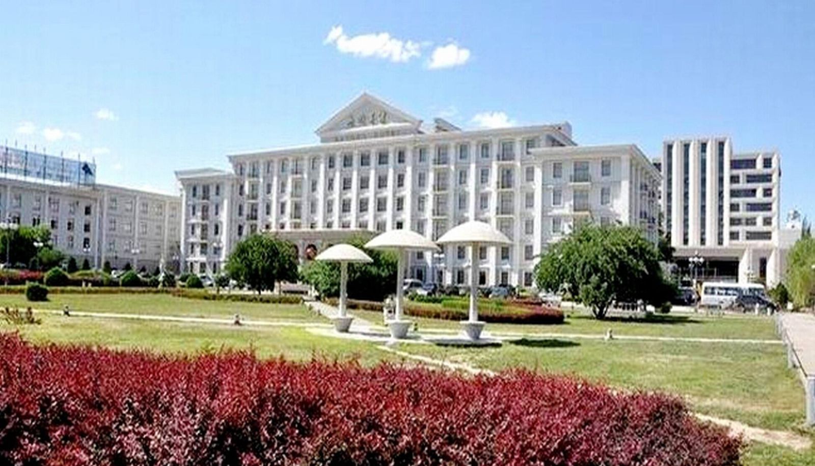 Zewnętrzna część hotelu - Datong Hotel