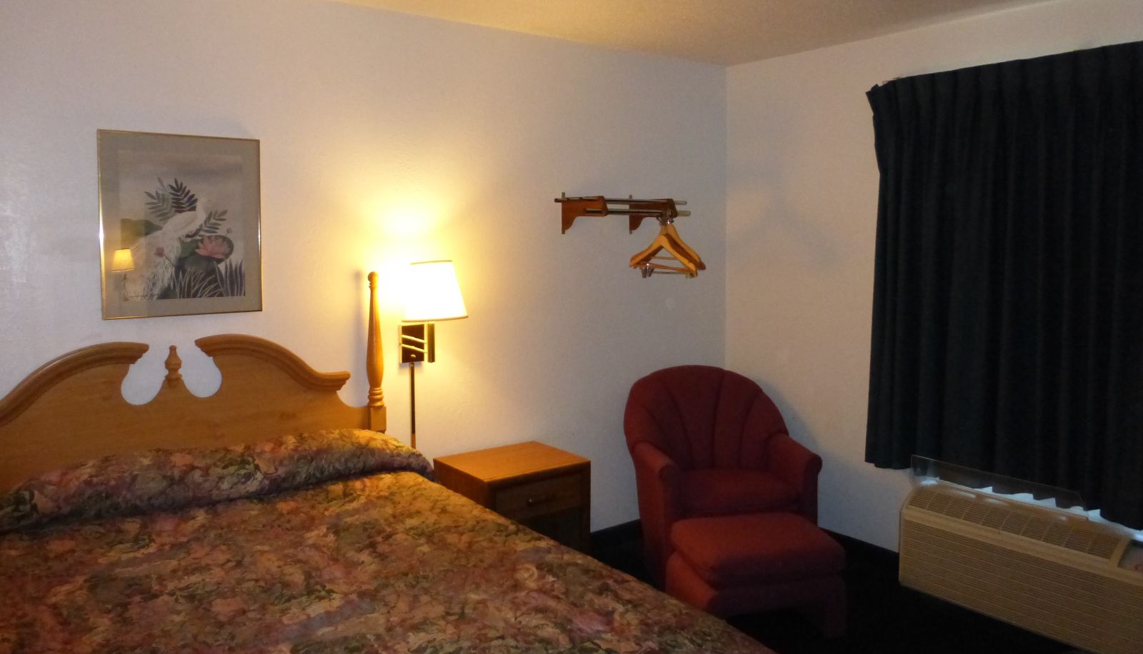 Camera - Norwood Inn and Suites Roseville