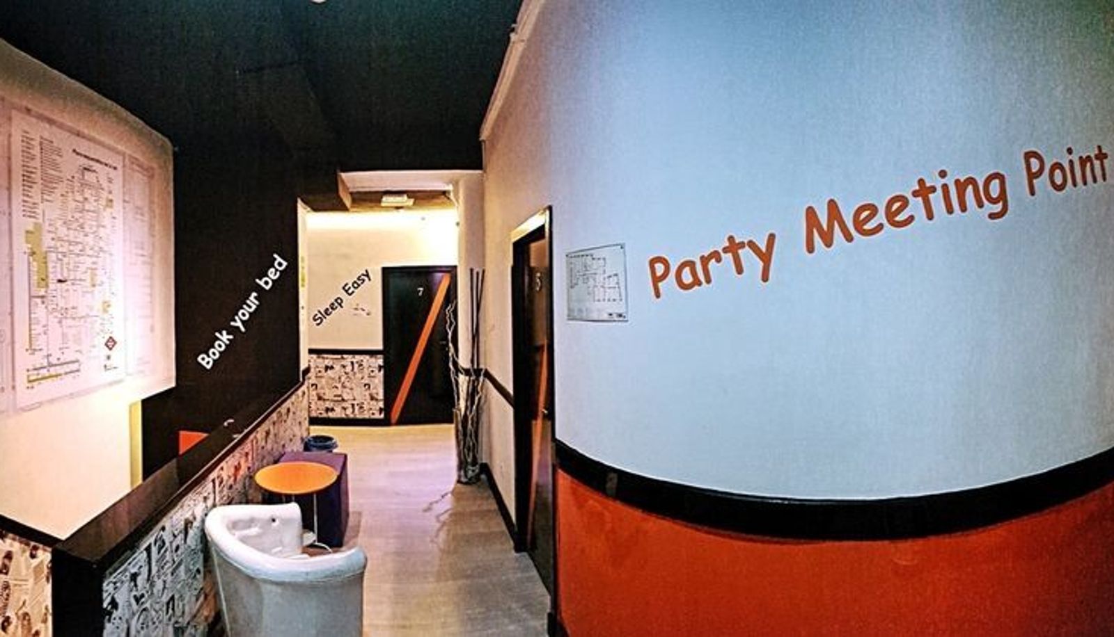Hotel interior - Hostels MeetingPoint
