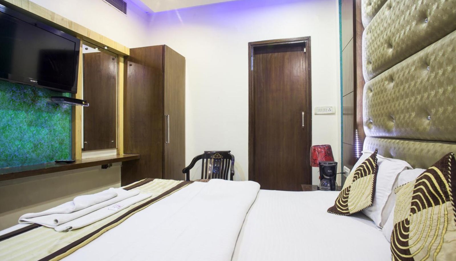 Info - Hotel Guruvas Inn