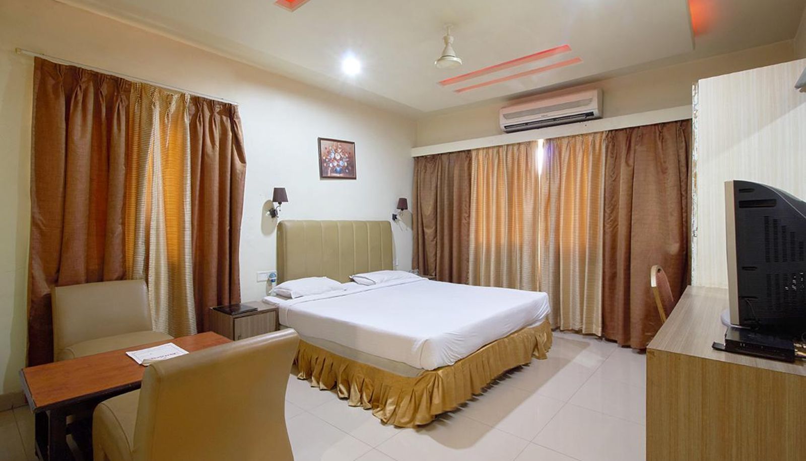 Standardzimmer (Doppel) - Hotel Sitara Grand - Kukatpally