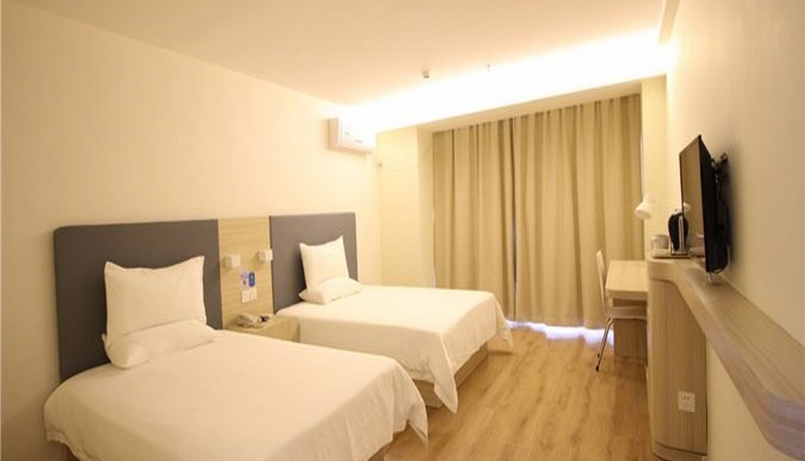 Standardzimmer (Doppel) - City Convenience Hotel (Nanjing University First Affiliated Hospital Qingshan Intersection Subway Station Store) Qingshan