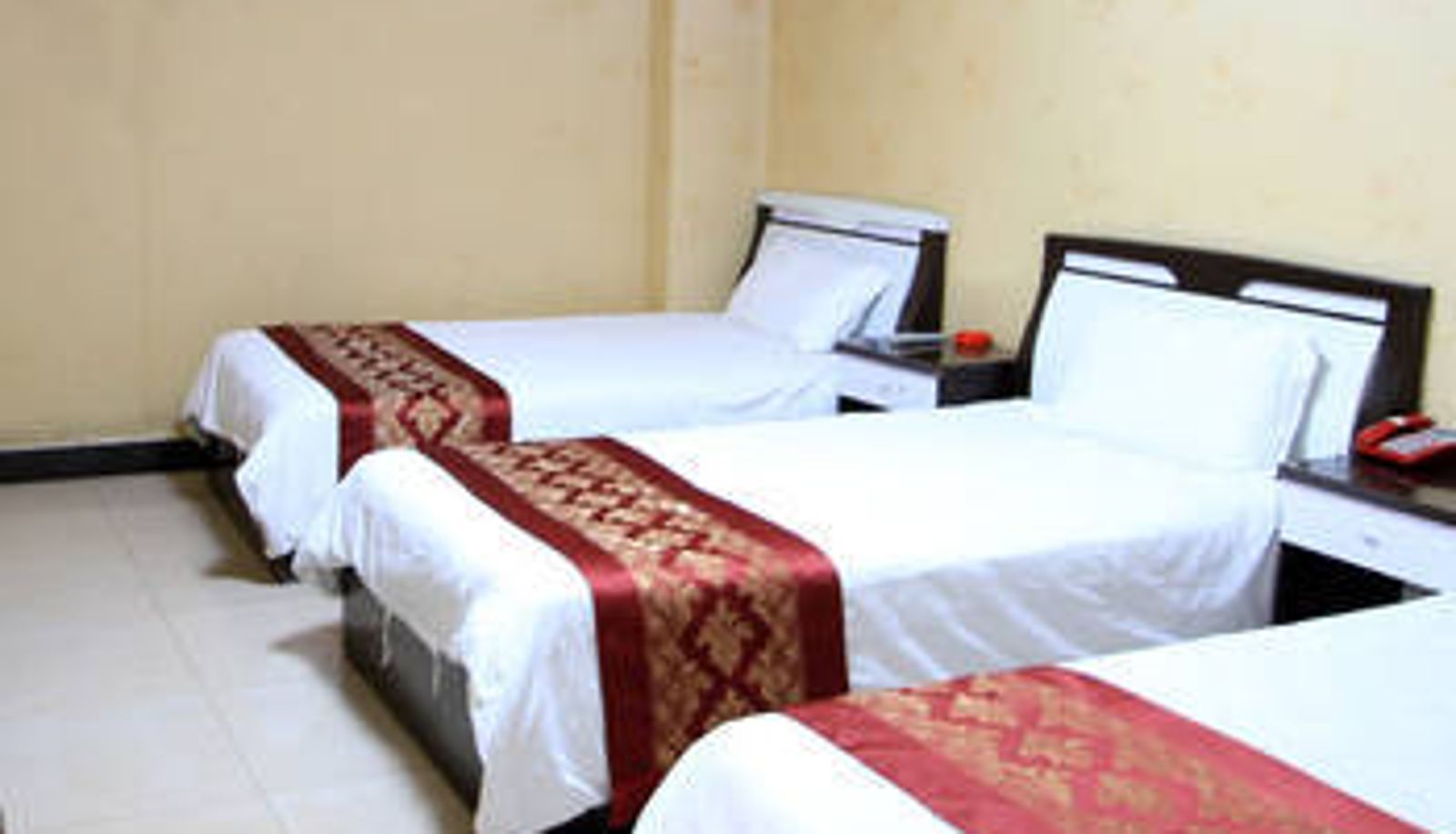 Room - Comfortable Business Hotel