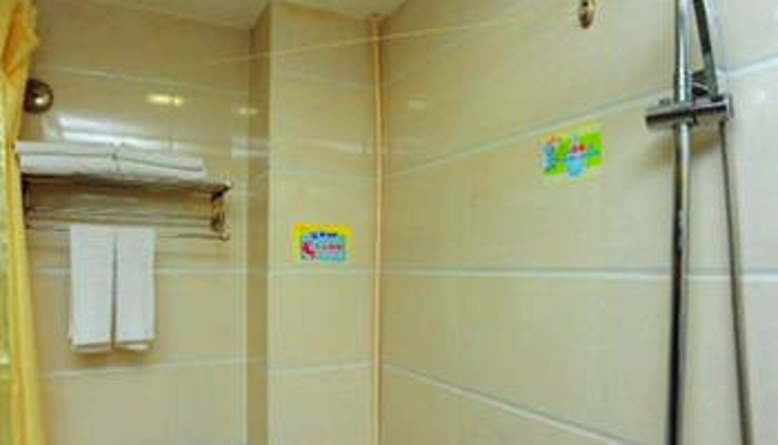 Room - Meinaya Business Hotel