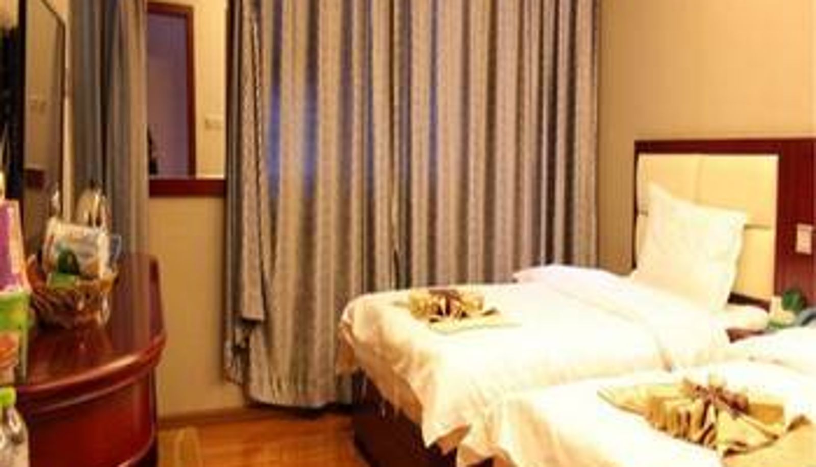 Room - Fuquan Hotel (Science Popularization Vocational Training School Store)