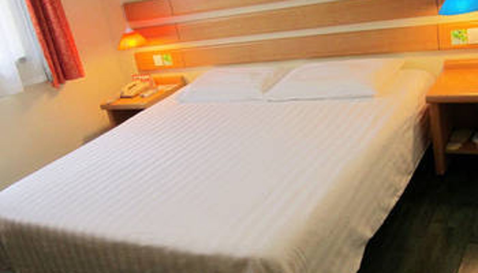 Room - Home Inn (Nanning Chaoyang Square Theater Subway Station Store)