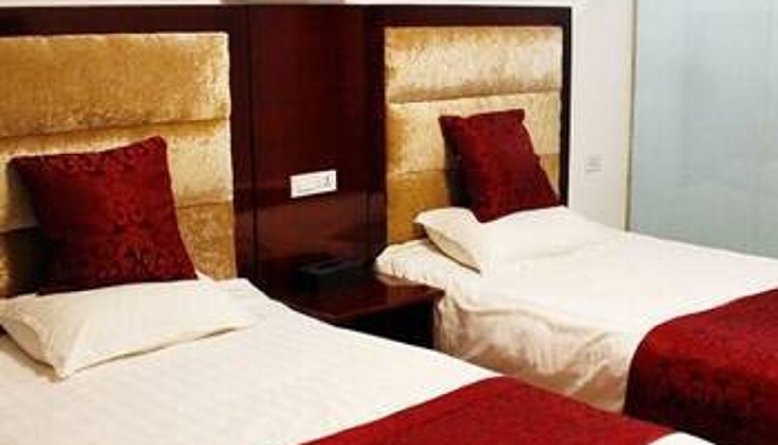 Camera - Jiuhong Business Hotel