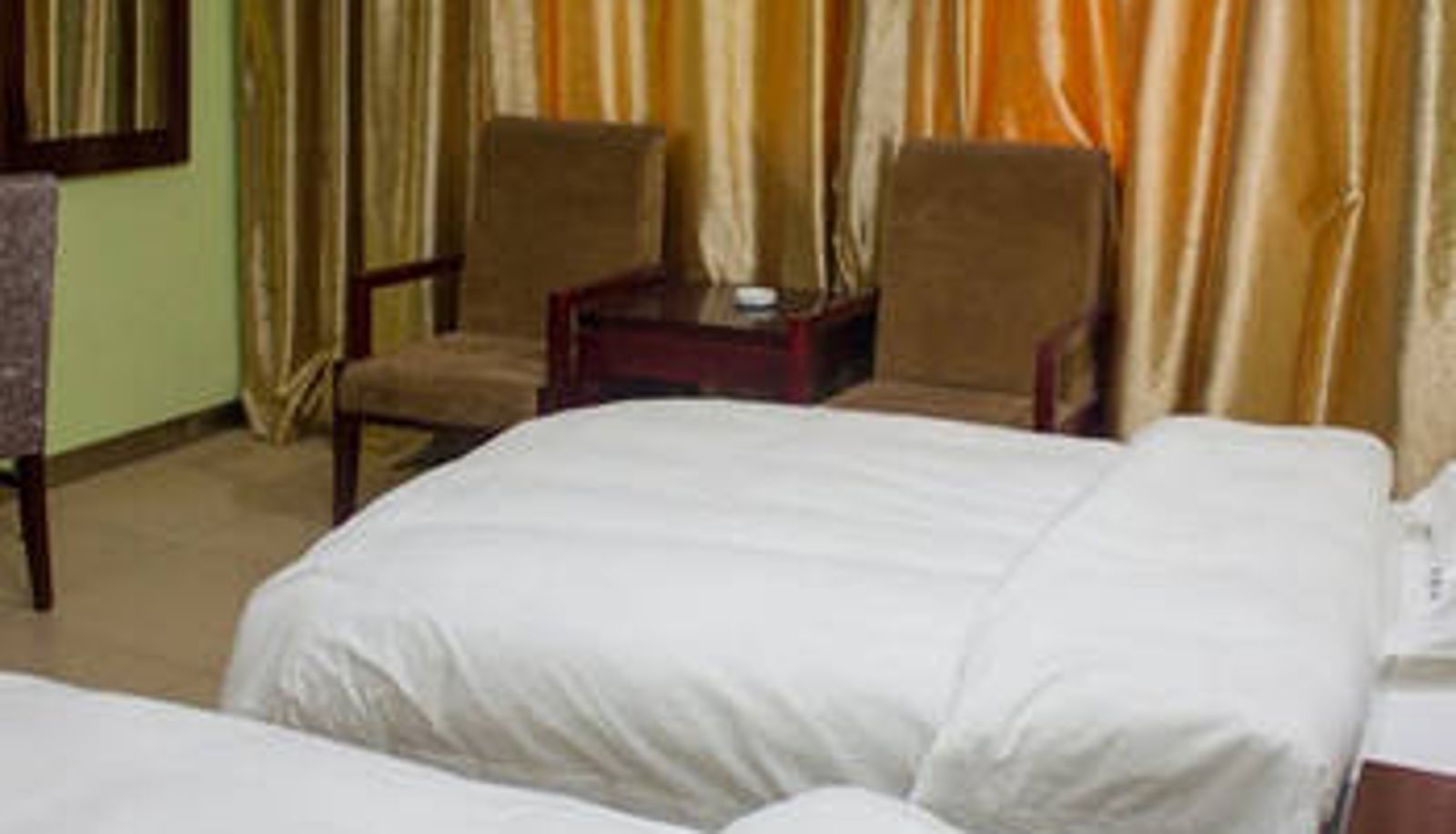 Zimmer - Dongcheng Selected Hotel (Red Flag Plaza Store)