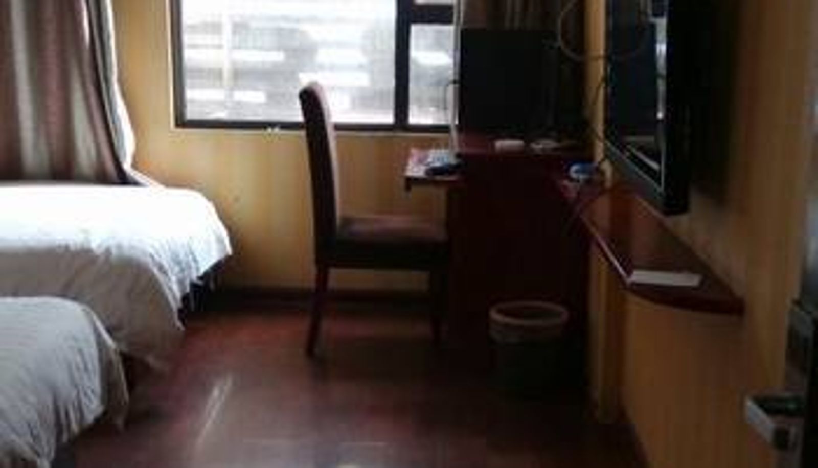 Zimmer - Guangyuan Business Hotel (Xinyang Railway Station Store)