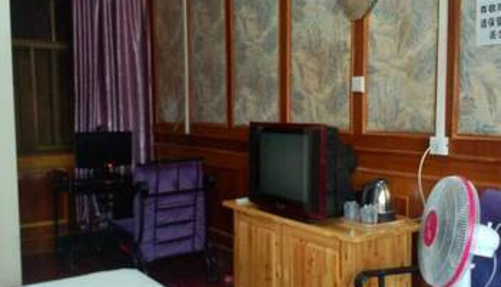 Kamer - OYO · Hengxin Esports Hotel (Flower City Store)