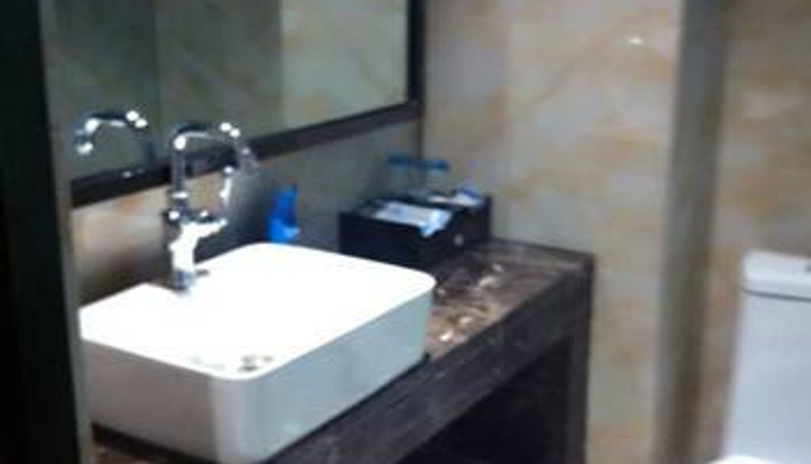 Kamer - Haimin Light Luxury Hotel (Xiangyang Wanda Plaza Store)