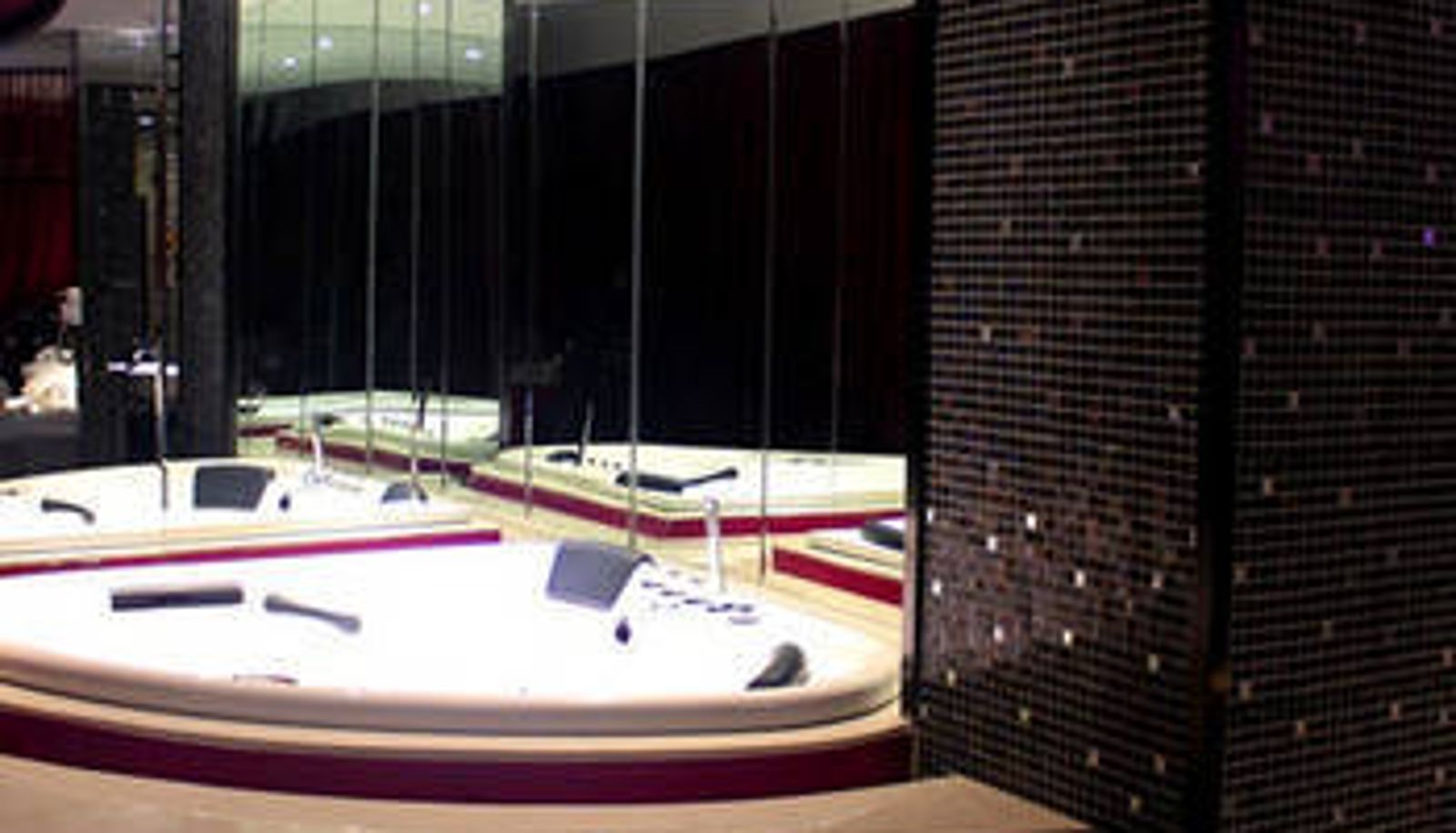 Kamer - Jichu Hotel (Shashi District Renxinhui Branch)