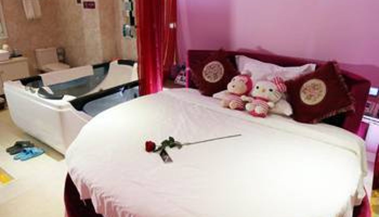 Room - Yuejia Hotel
