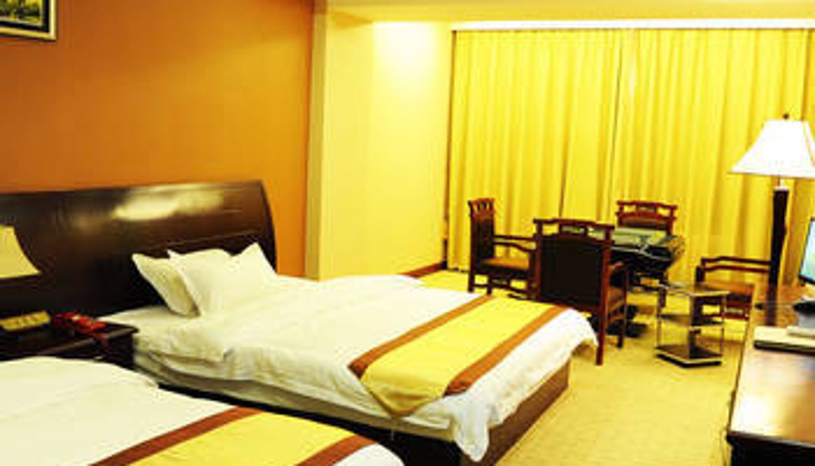 Zimmer - Emperor Dynasty Hotel