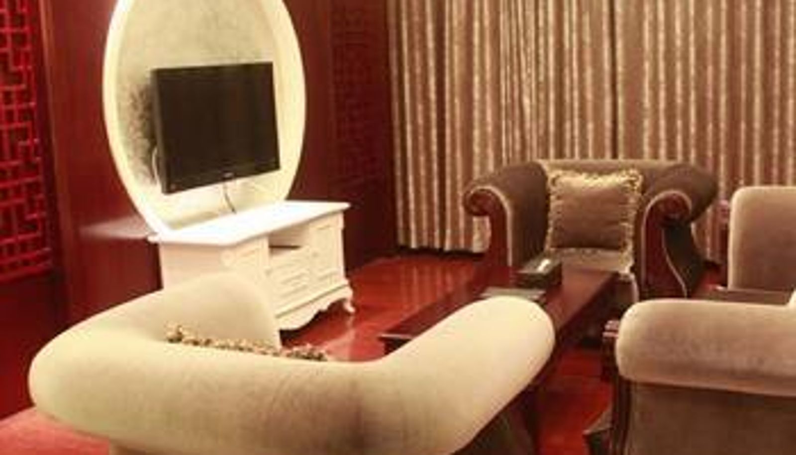 Zimmer - Yidu Royal Garden Hotel (Xinyang City Government Store)