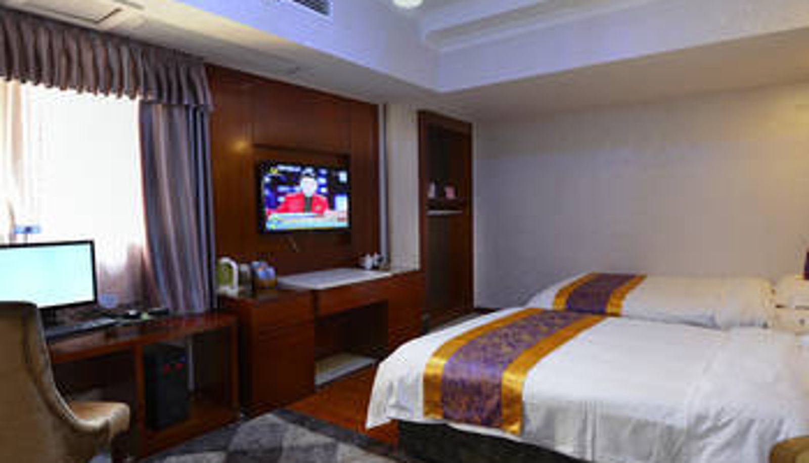 Kamer - Zhuzhou Railway Station)  East Square Zhuzhou Jianfu Hotel (Lusong Clothing Market Store