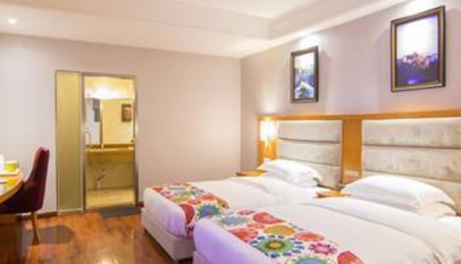 Room - Nanyang Galaxy Hotel