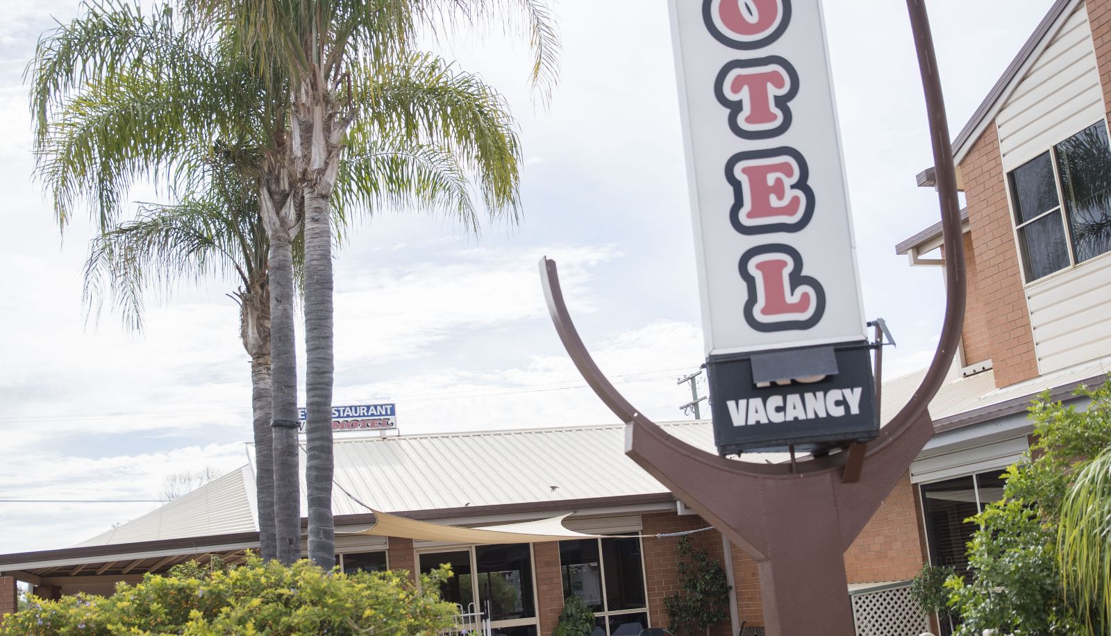 Pool - Charleville Motel