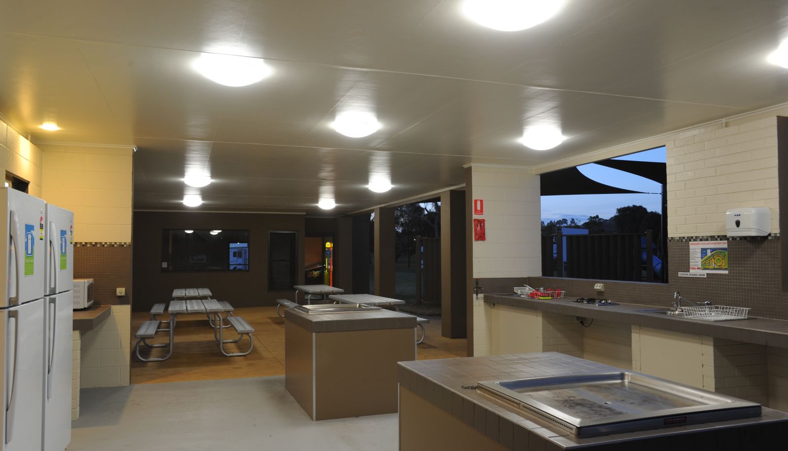Coin cuisine dans la chambre - Eastern Beach Holiday Park
