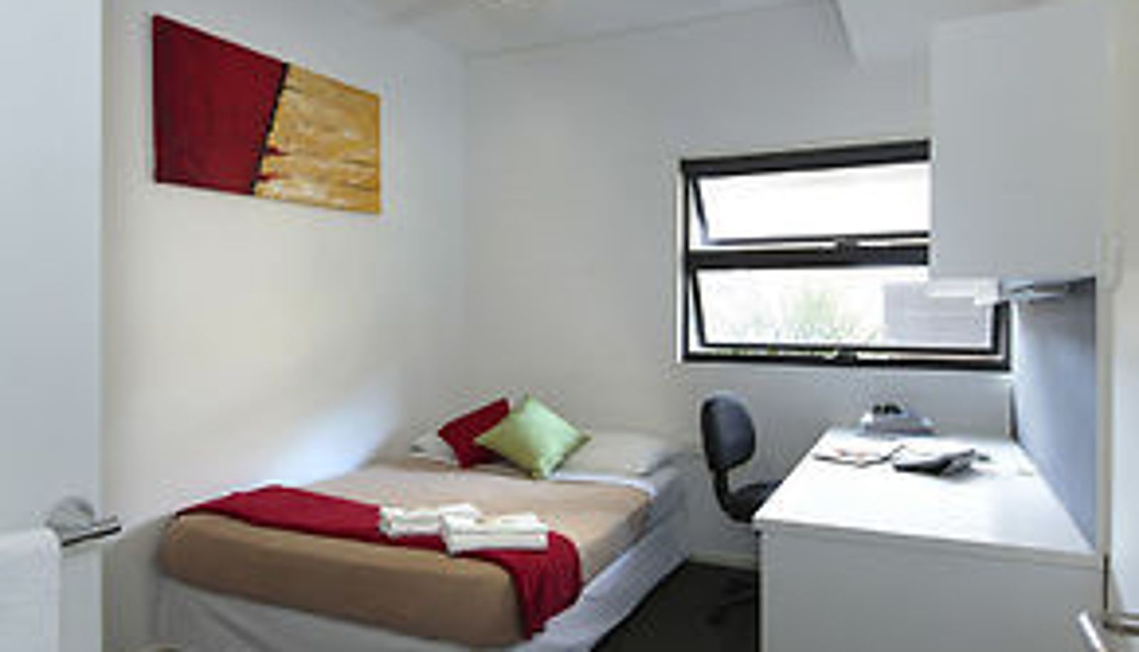 Info - UWS University Villages