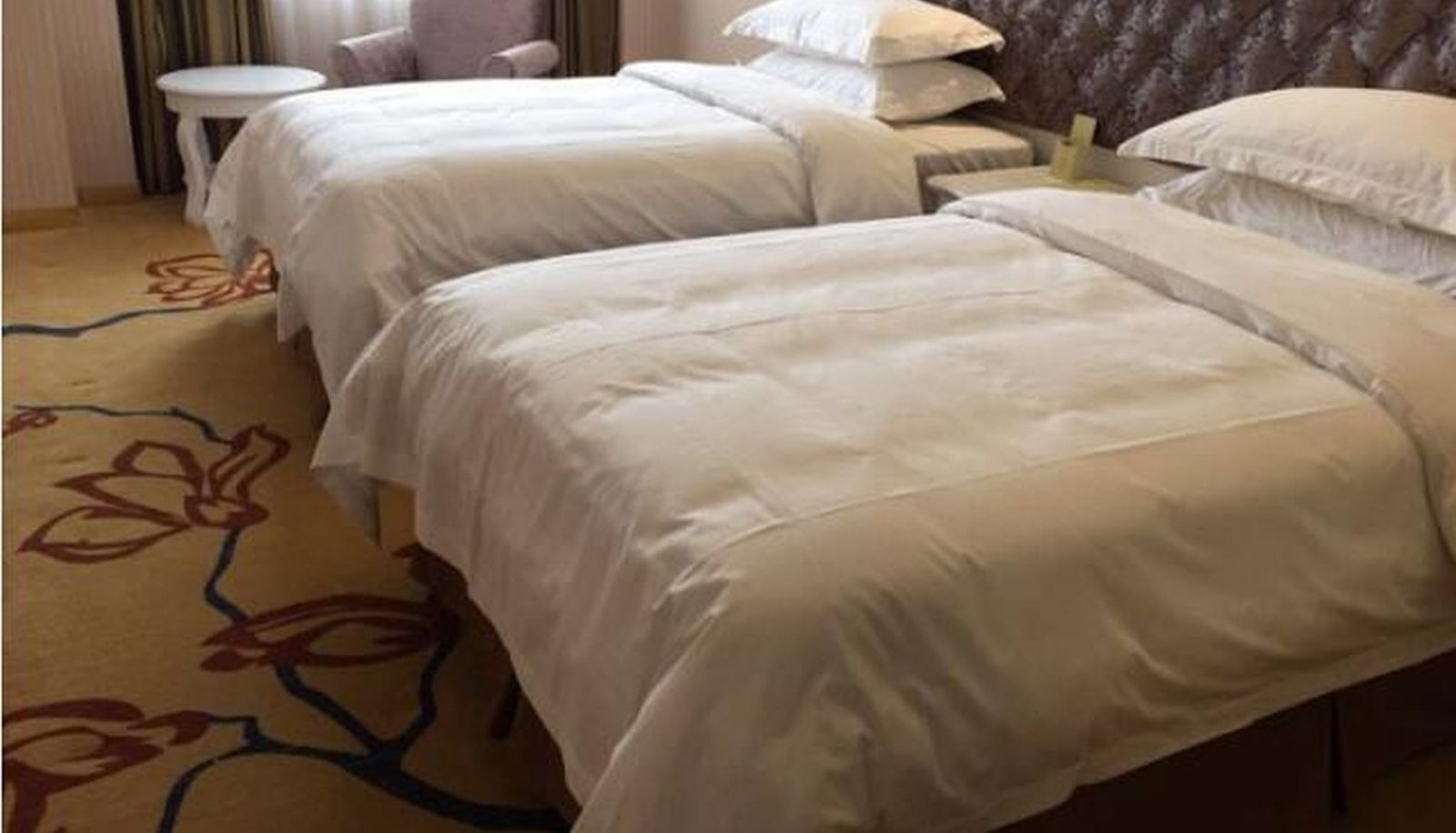 Vista interna - Vienna International Hotel Gui Lin Two River’s and Four Lakes Hong Ling Road Guilin Mixc(Chinese Only)