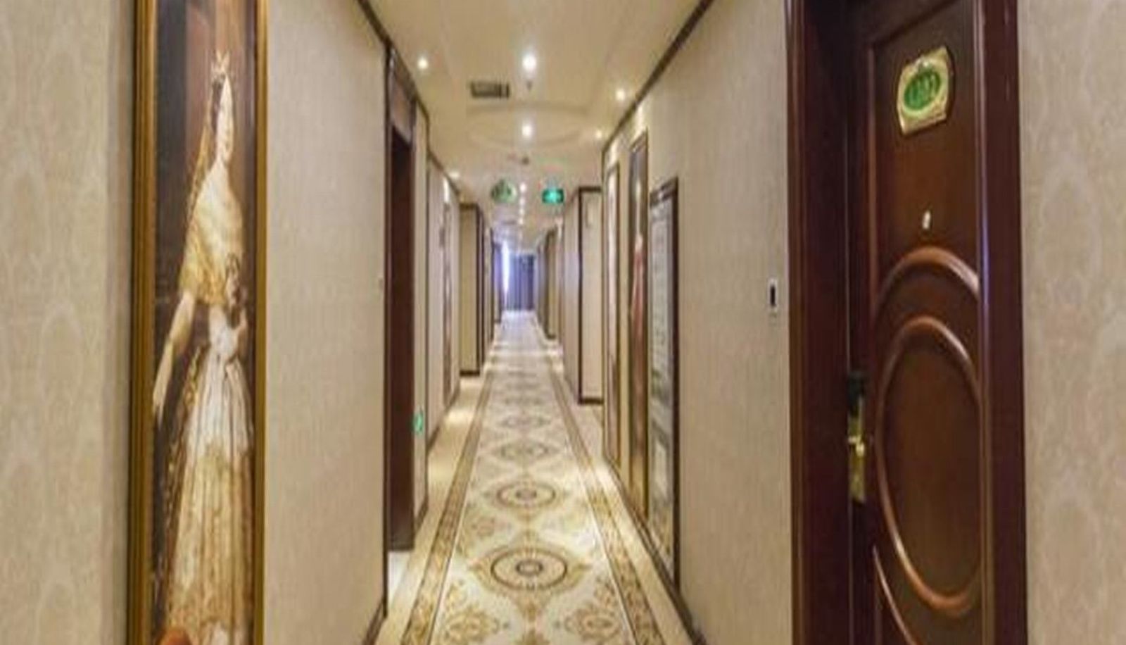 Interior view - Vienna Hotel Jiaozhou(Domestic only)