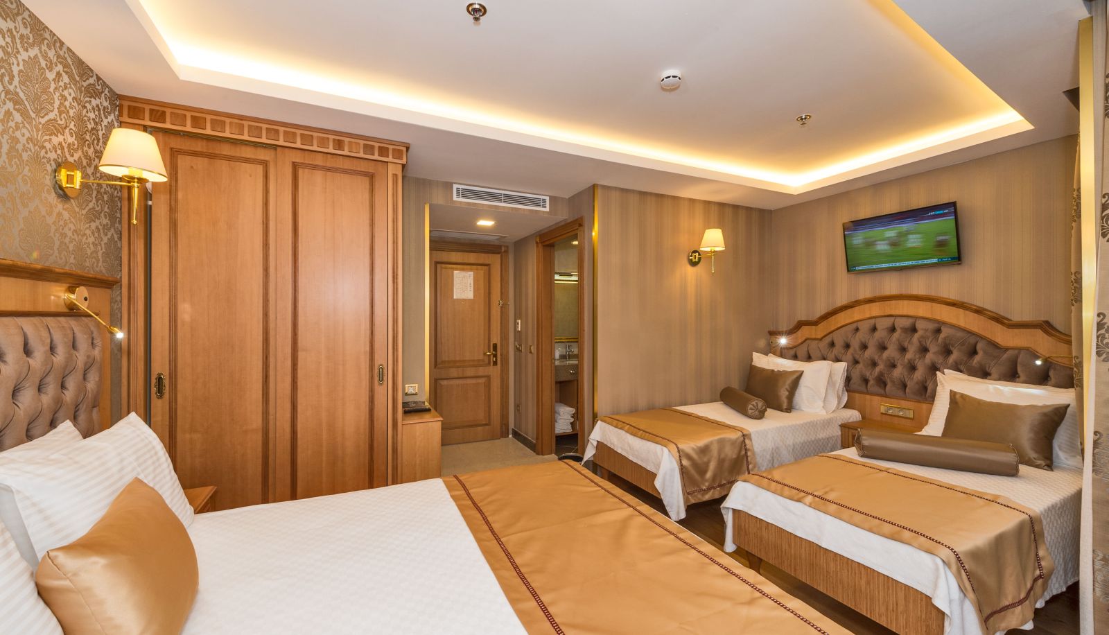 Quadruple room - Aprilis Gold Hotel