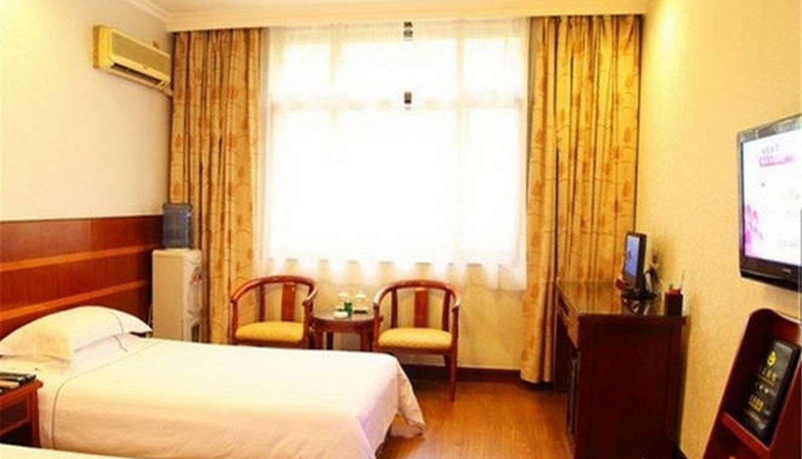 Wnętrze hotelu - Zhangdian Hotel