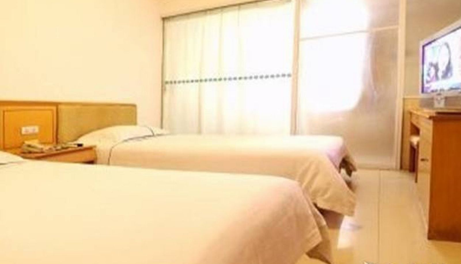 Wnętrze hotelu - Zhangdian Hotel