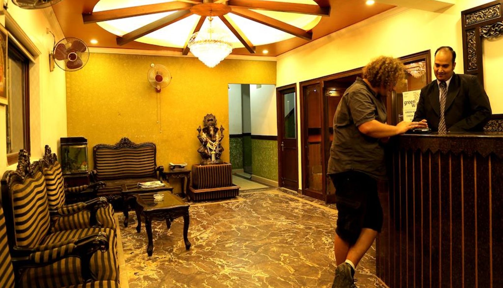 Recepción - Green by One Hotels