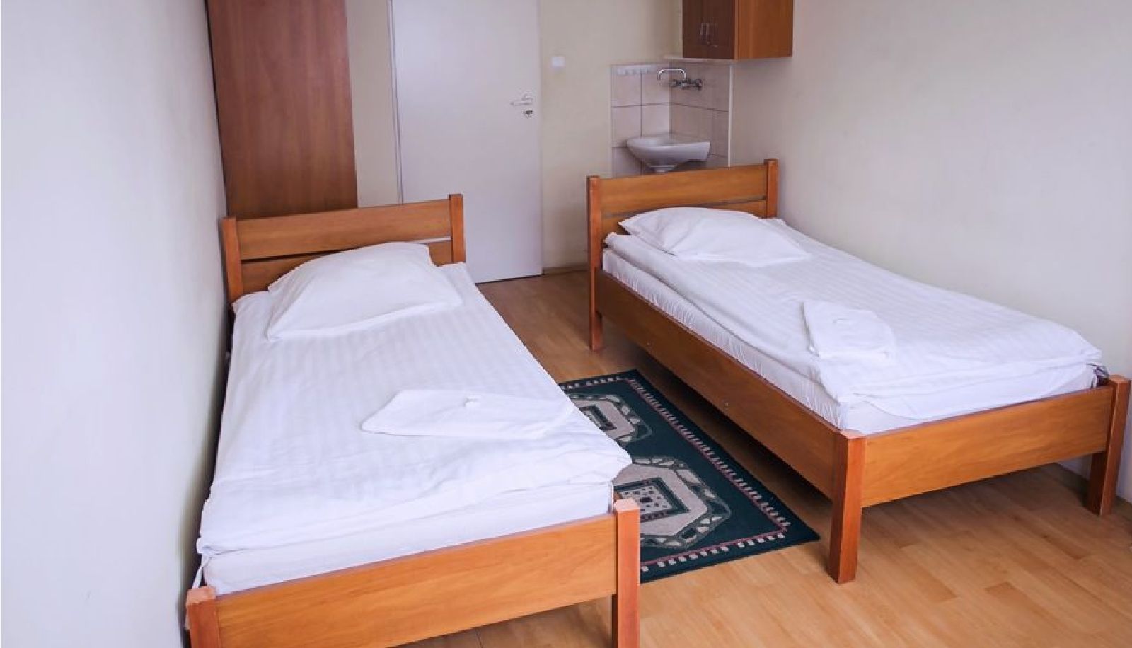 Economy-Zimmer (Doppel) - TRIO Hostel