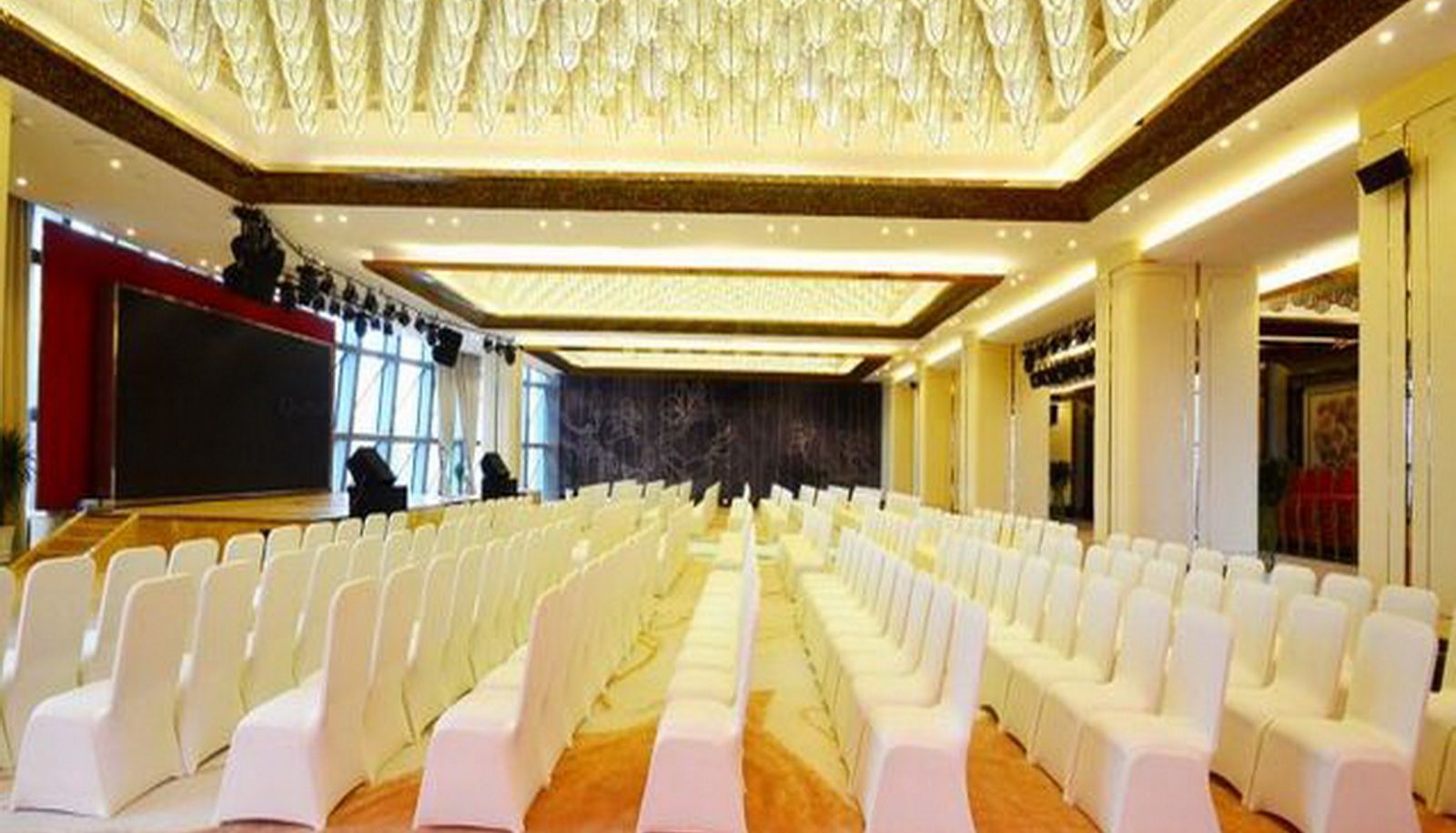 Banqueting hall - Wuhan Youyi International Hotel