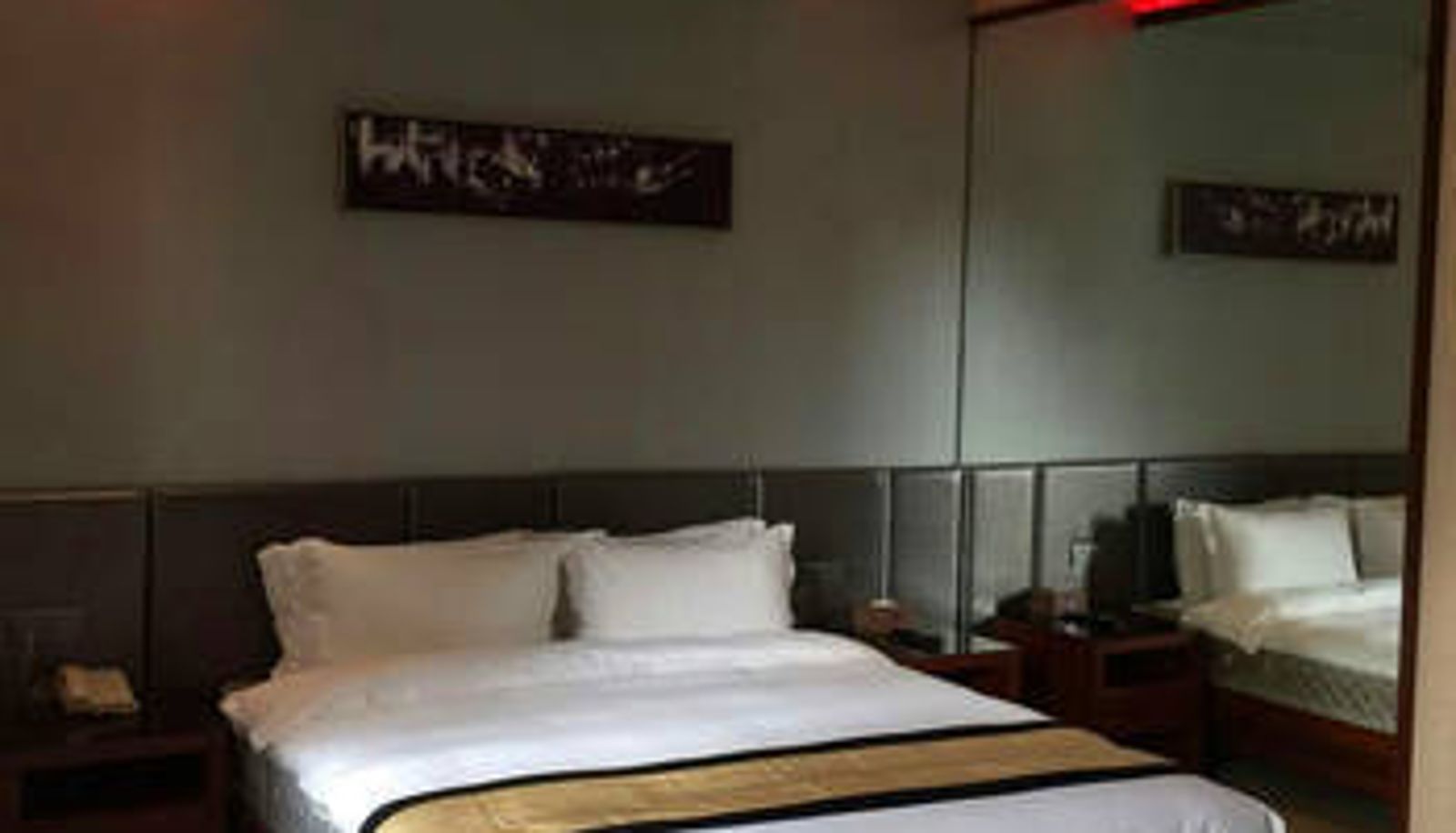 Camera - Yijue Joy Hotel (World Trade Center)