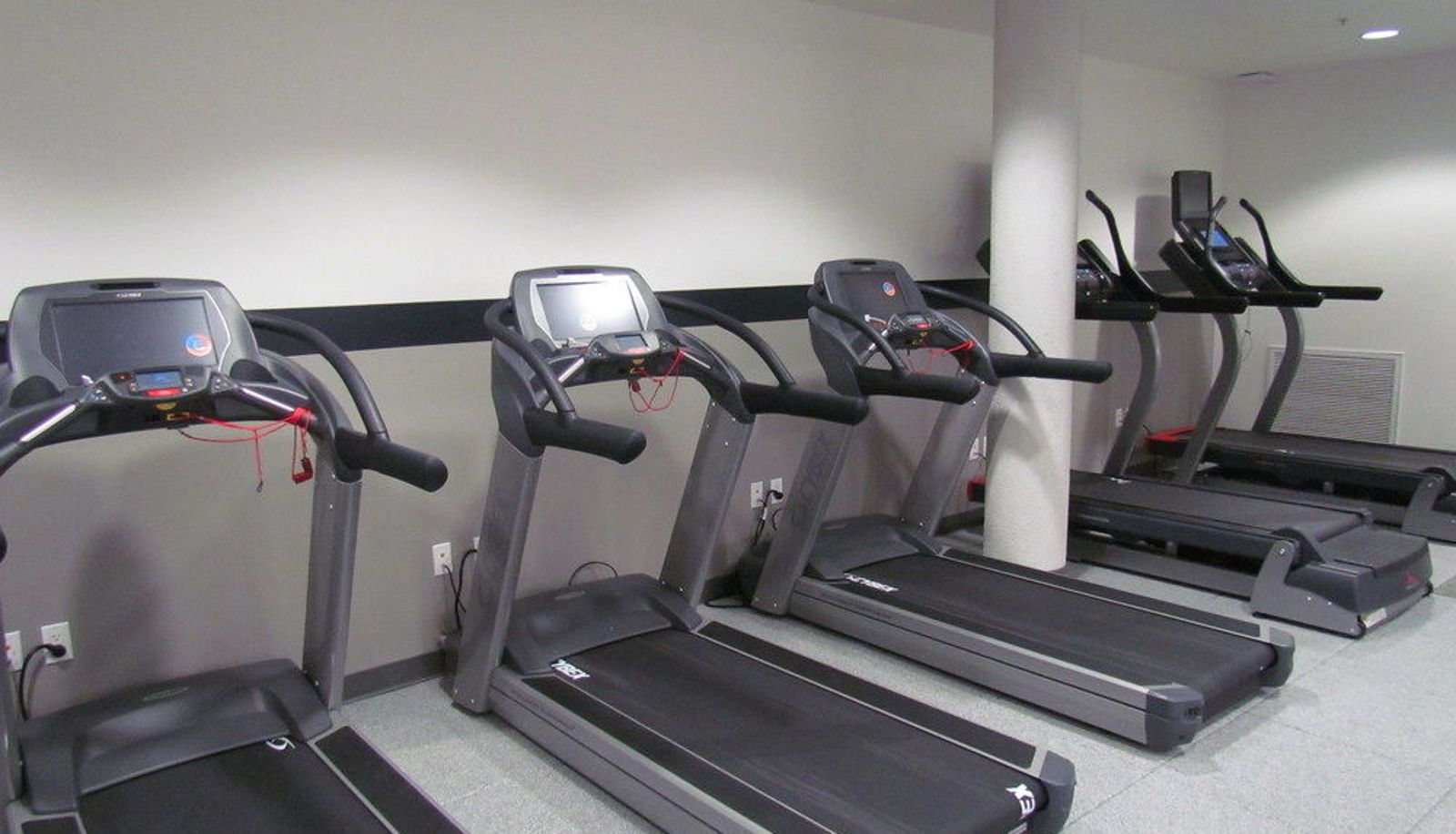 Sports facilities - Romantic Studio with Bay View