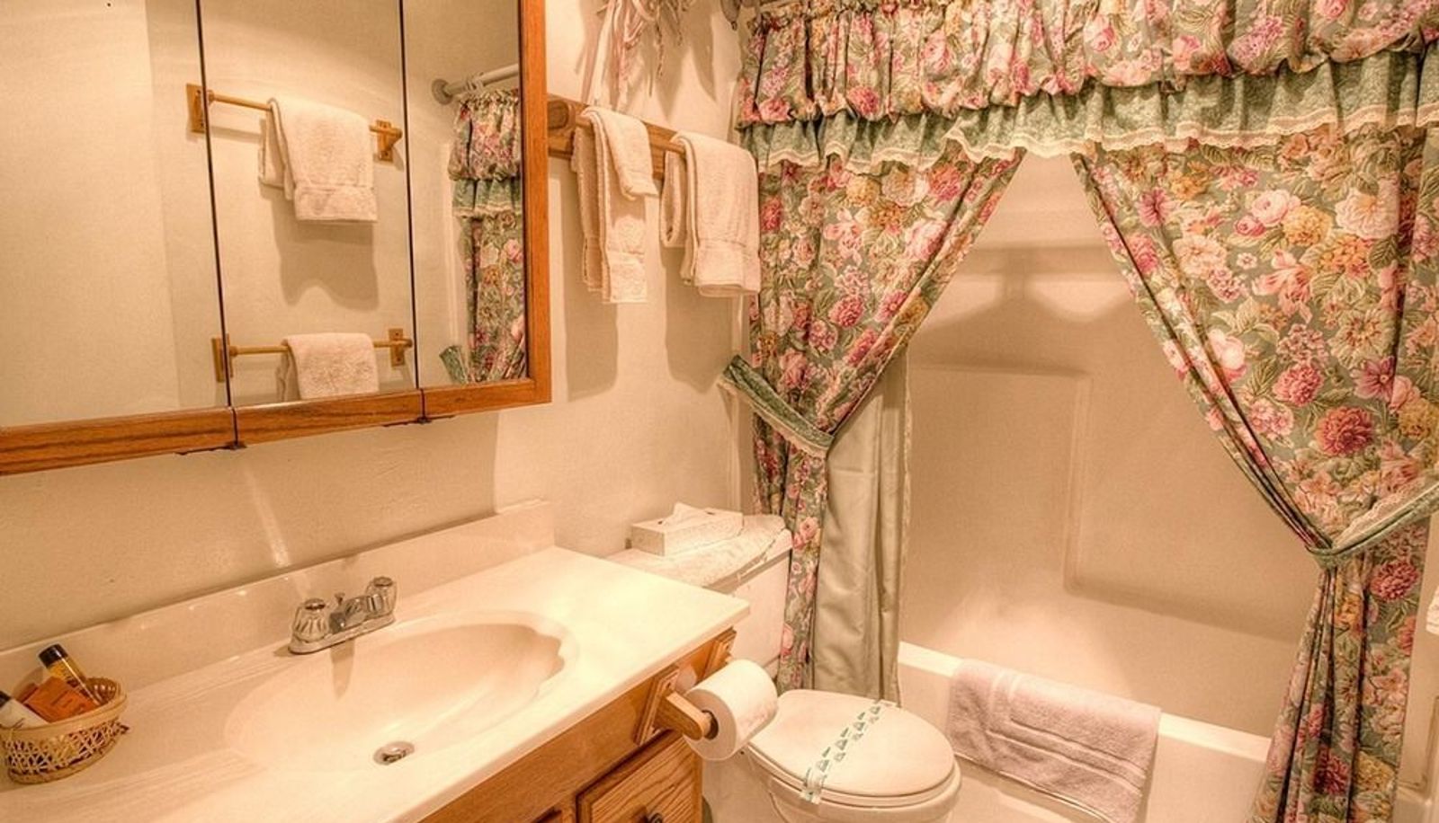 Bathroom - Affordable Authentic Chalet in the Woods by RedAwning
