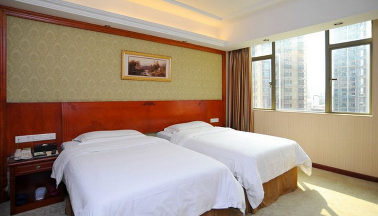 Standard room (double) - vienna hotel (Wanda Plaza  Houjie  Dongguan  Guangdong) WanDa Guangchang(Domestic only)