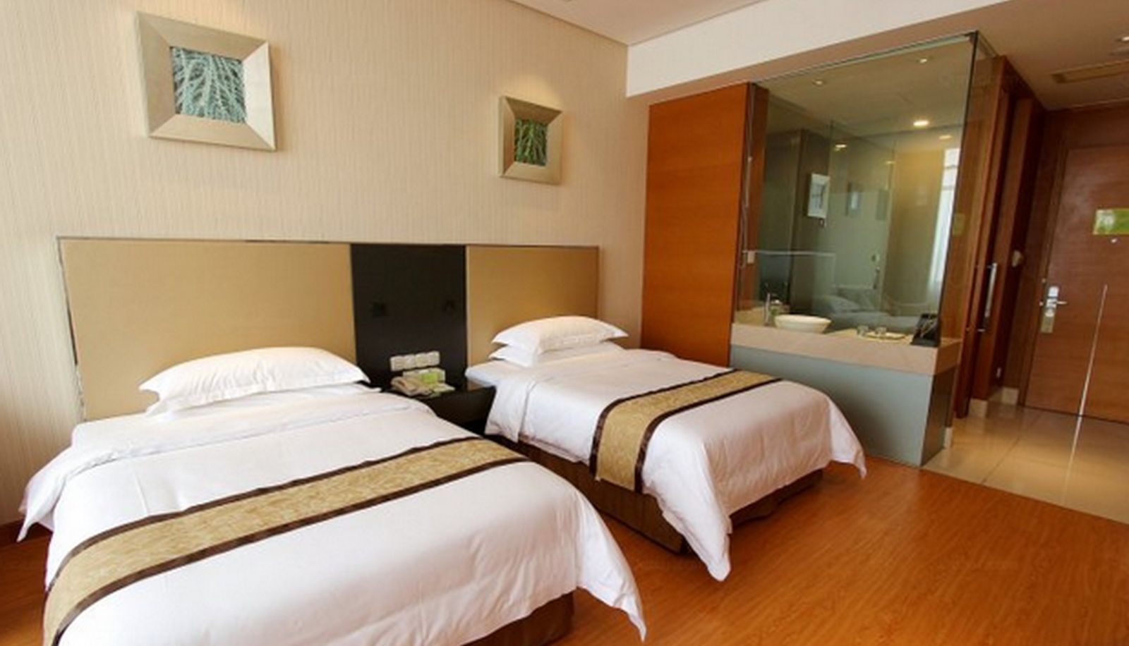 Standard room (double) - Shenzhen)  South China City  Wanda Plaza Vienna International Hotel (Building 5.0