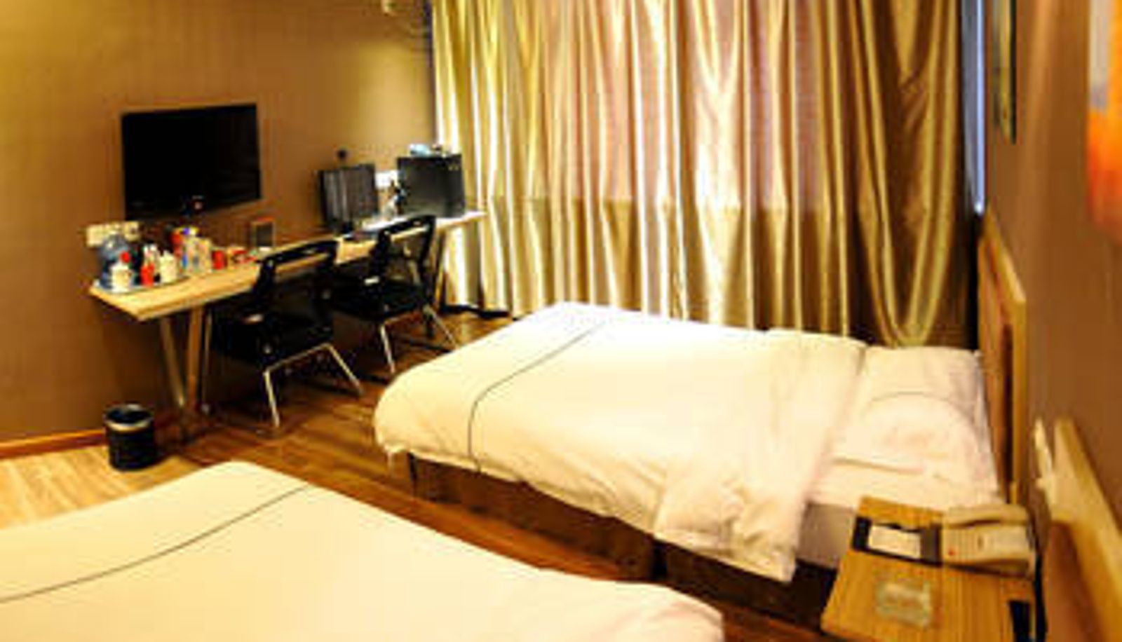 Kamer - Shijia Business Chain Hotel (Huating Branch)